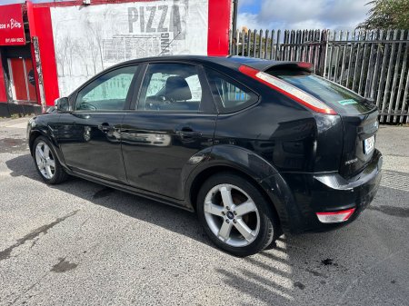2009 Ford Focus - photo 18
