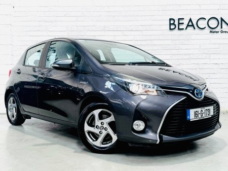 2016 Toyota Yaris Hybrid Luxury