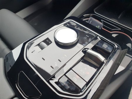 2026 BMW 5-Series - photo 10