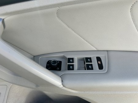 2020 Volkswagen Tiguan - photo 18