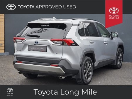 2024 Toyota RAV4 - photo 2