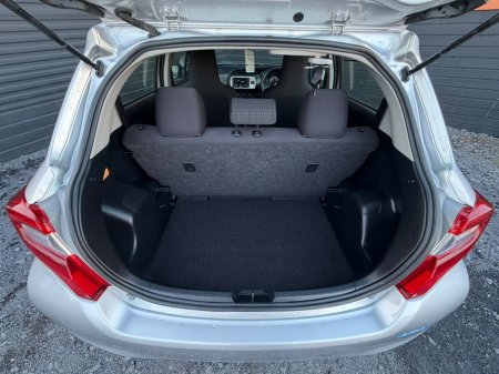 2016 Toyota Yaris - photo 16