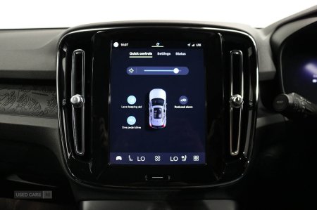 2023 Volvo XC40 - photo 32
