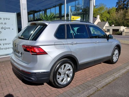 2022 Volkswagen Tiguan - photo 7