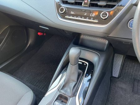 2020 Toyota Corolla - photo 11