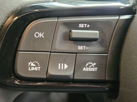 2026 Jeep Avenger - photo 8