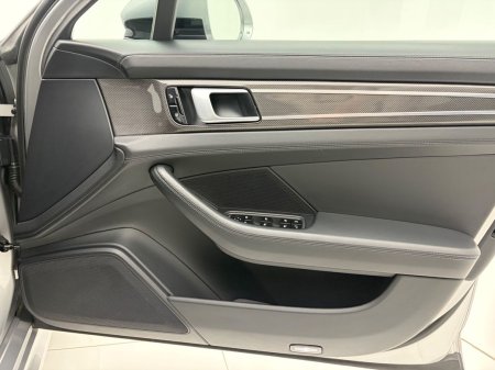 2018 Porsche Panamera - photo 33
