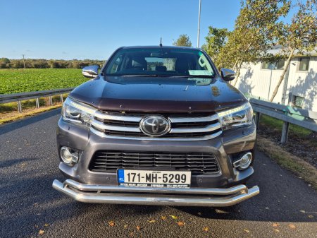 2017 Toyota Hilux - photo 2