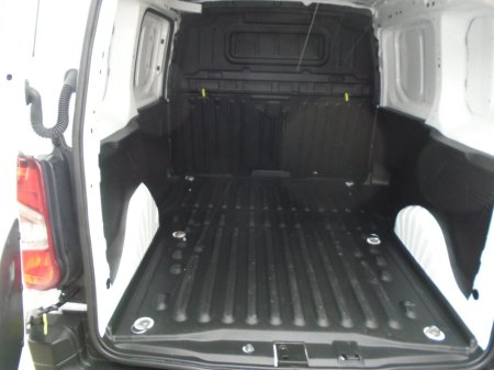 2022 Toyota Proace City - photo 16