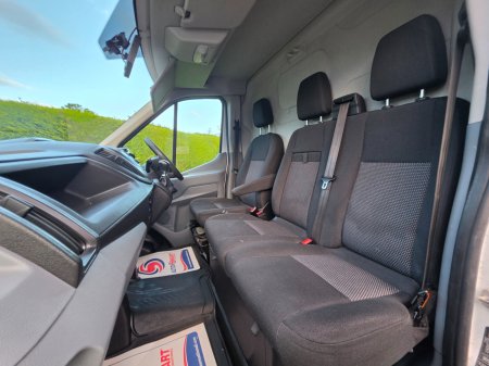 2017 Ford Transit - photo 12