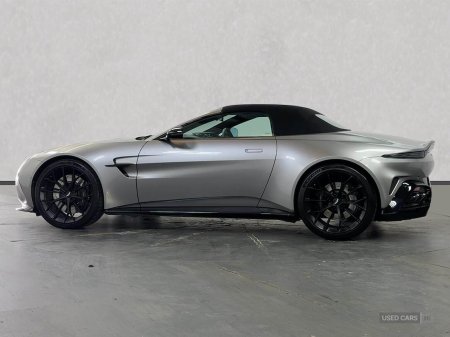 2025 Aston Martin Vantage - photo 10