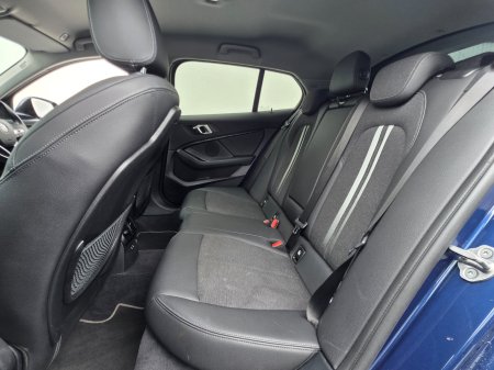 2022 BMW 1-Series - photo 17