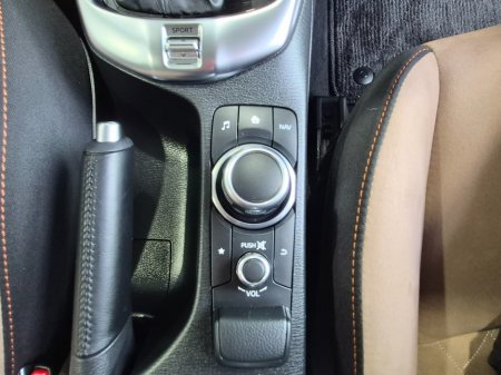 2018 Mazda Demio - photo 11