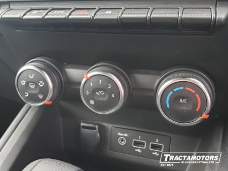 2023 Renault Clio - photo 17