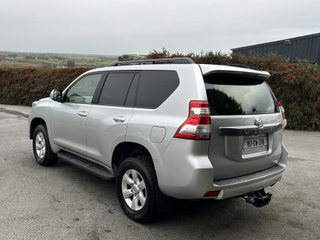 2016 Toyota Land Cruiser - photo 3