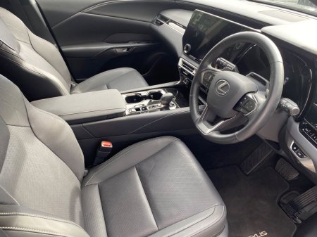 2025 Lexus RX450H+ - photo 12