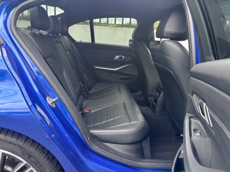 2021 BMW 3-Series - photo 6