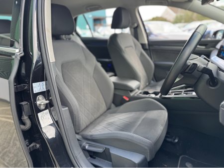 2023 Volkswagen Golf - photo 20