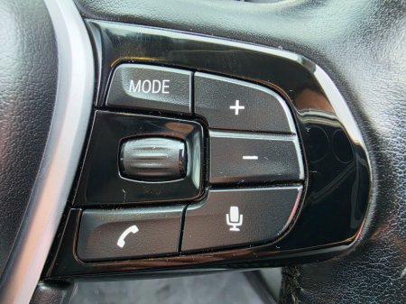 2017 BMW 5-Series - photo 28