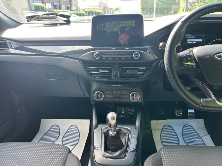 2019 Ford Focus - photo 17
