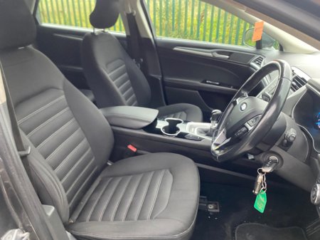 2015 Ford Mondeo - photo 18