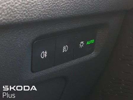 2023 Skoda Octavia - photo 17