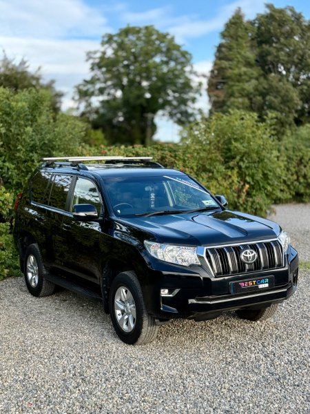2022 Toyota Land Cruiser - photo 4