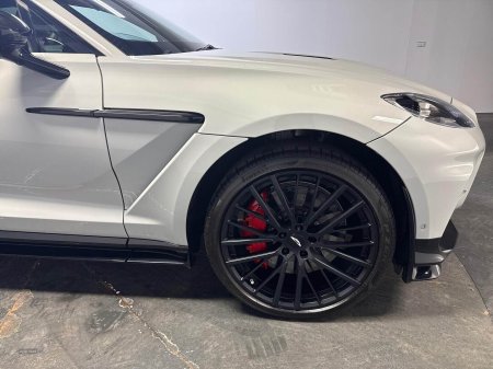 2024 Aston Martin DBX - photo 23