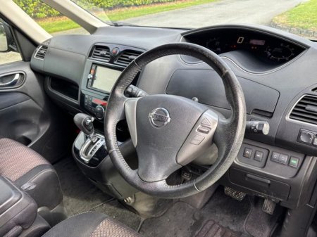 2015 Nissan Serena - photo 10