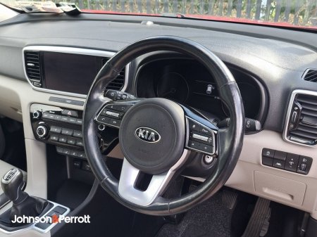 2021 Kia Sportage - photo 17
