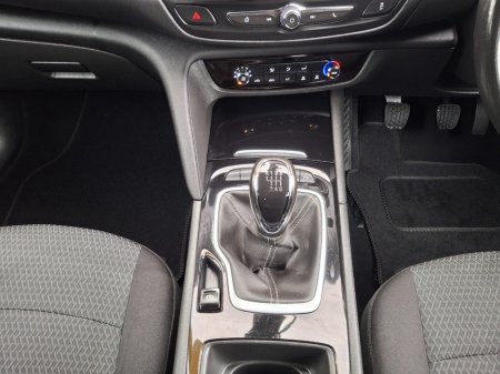 2021 Opel Insignia - photo 14