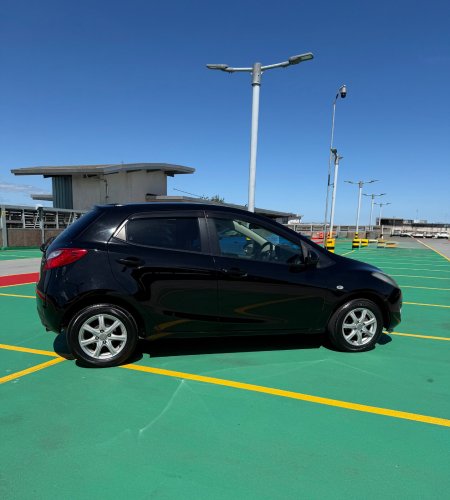 2012 Mazda Demio - photo 8