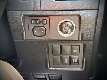 2016 Toyota Land Cruiser - photo 26