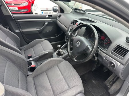 2005 Volkswagen Golf - photo 16