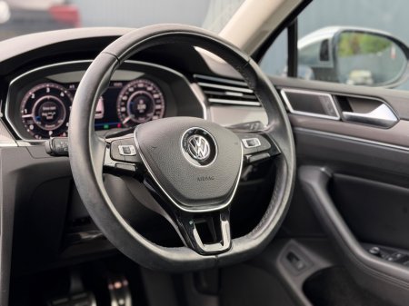 2018 Volkswagen Passat - photo 12