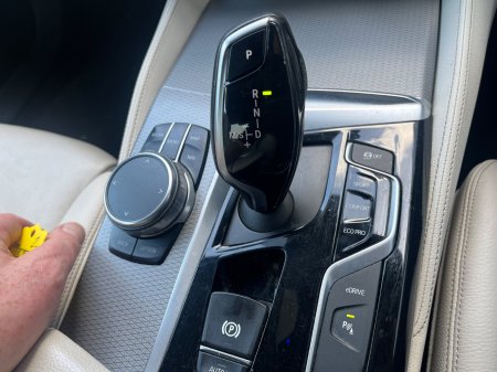 2017 BMW 5-Series - photo 34