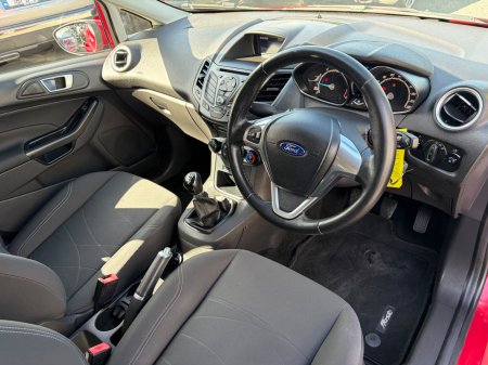2017 Ford Fiesta - photo 10