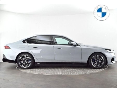 2026 BMW 5-Series - photo 23