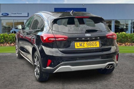2023 Ford Focus - photo 2
