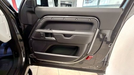 2025 Land Rover Discovery - photo 14
