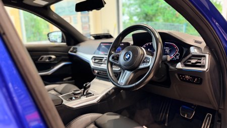 2022 BMW 3-Series - photo 7