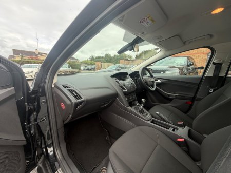 2015 Ford Focus - photo 14