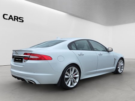 2015 Jaguar XF - photo 3