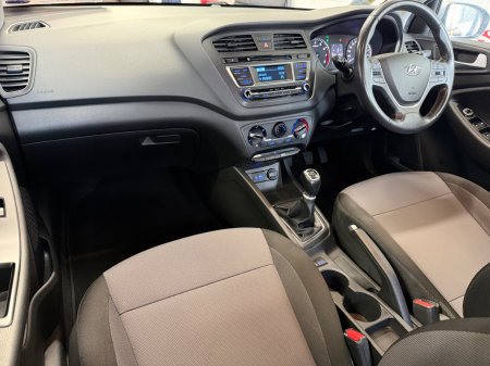 2017 Hyundai i20 - photo 11