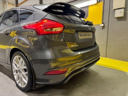 2017 Ford Focus - photo 15