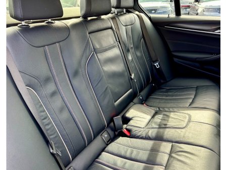 2023 BMW 5-Series - photo 21