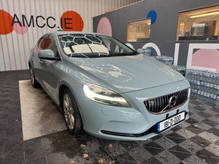2018 Volvo V40 2018 VOLVO V40 AUTOMATIC 2.0/ PARKING CAMERA/ CRUISE CONTROL