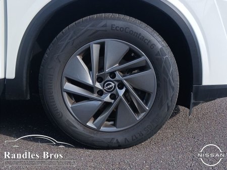 2025 Nissan Qashqai - photo 9