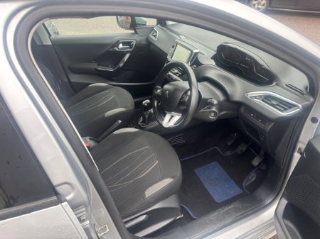 2014 Peugeot 208 - photo 7