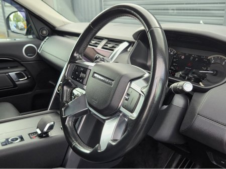 2022 Land Rover Discovery - photo 9